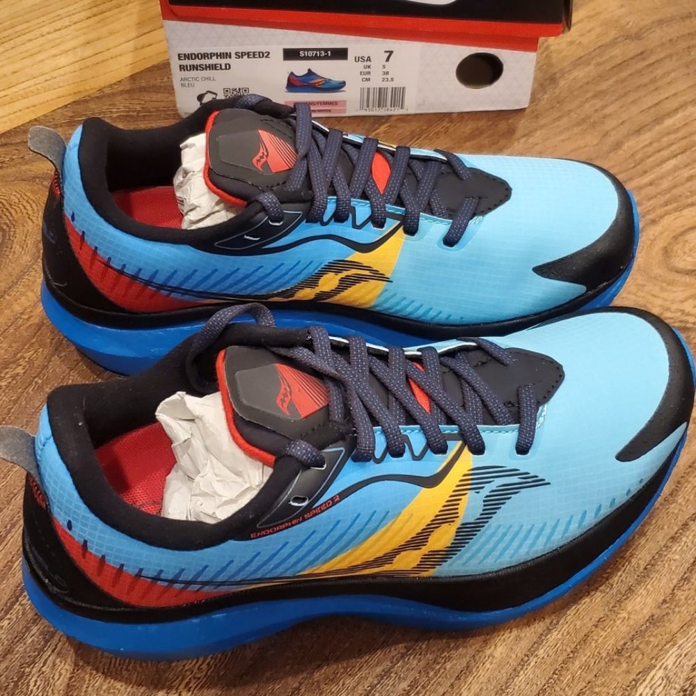 Women Saucony Endorphin Speed 2 Shoes - NEW